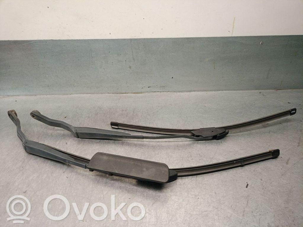 SsangYong Musso Brazo del limpiaparabrisas delantero