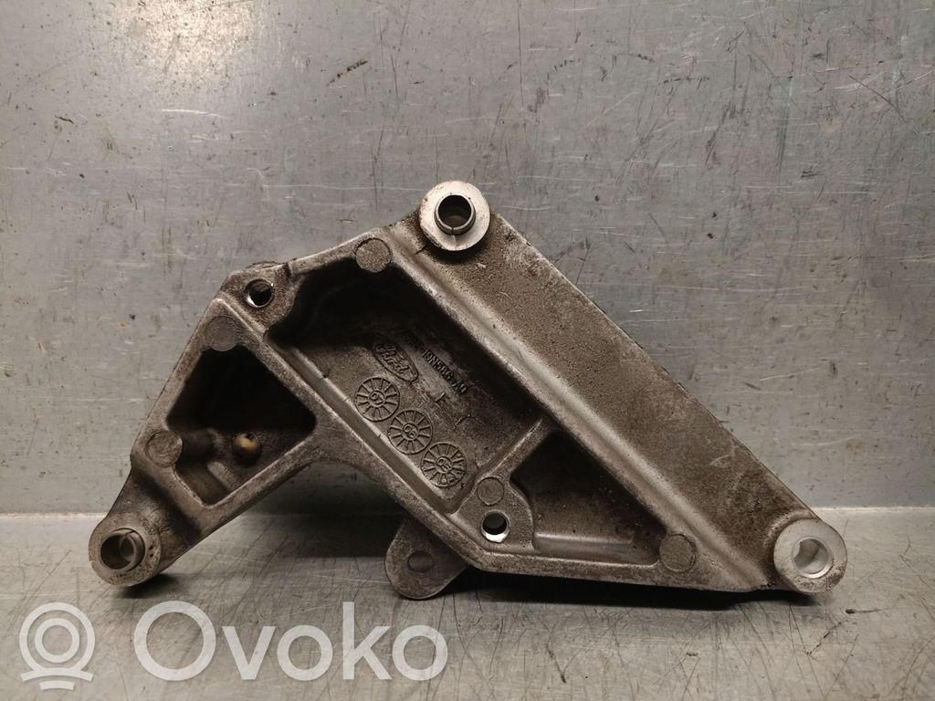 Jaguar S-Type Engine mount bracket 