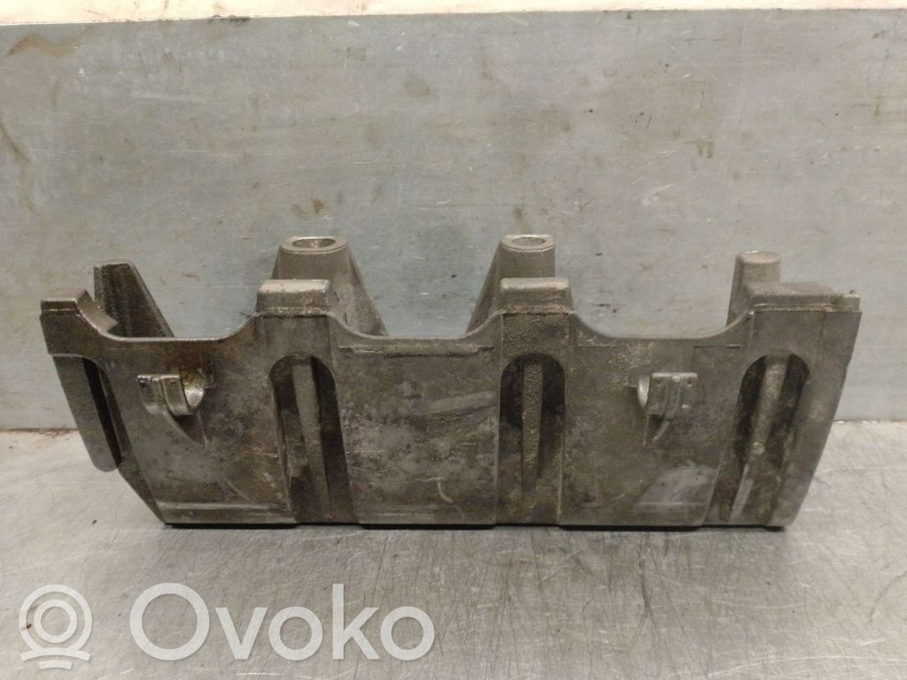 Engine mount bracket   7700110112