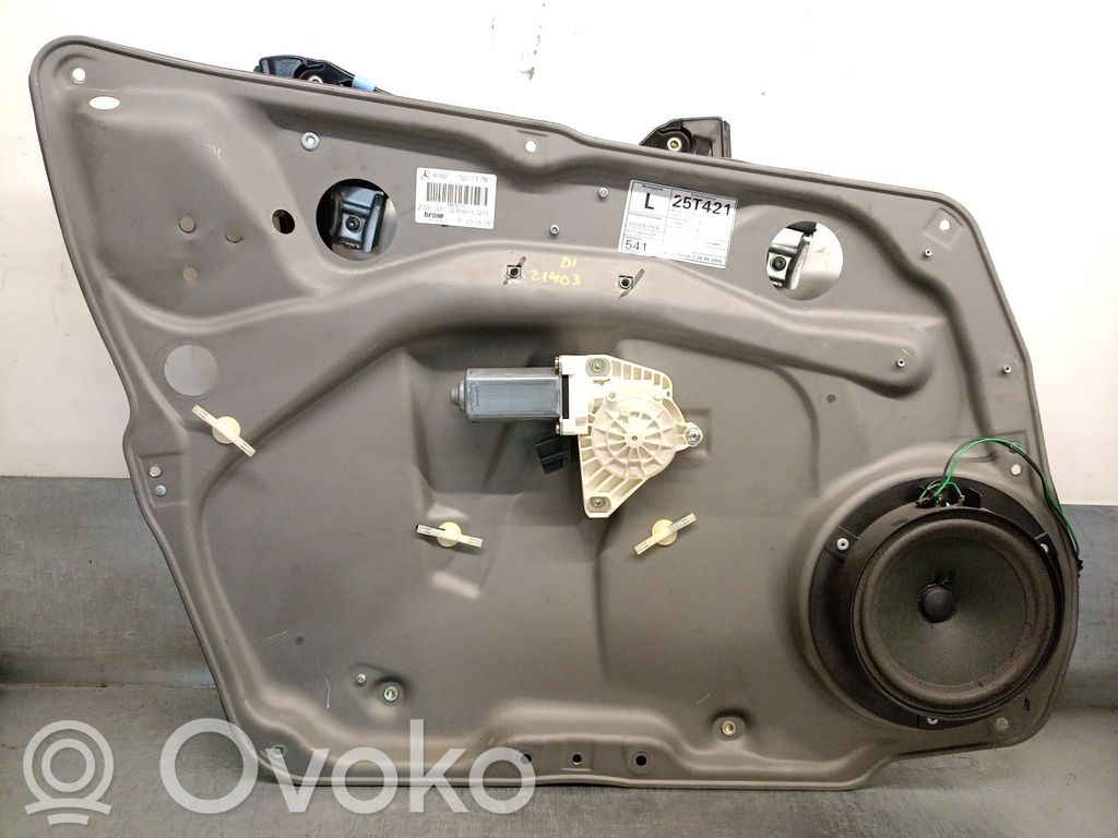 Mercedes-Benz A W169 Manualny podnośnik szyby drzwi przednich 