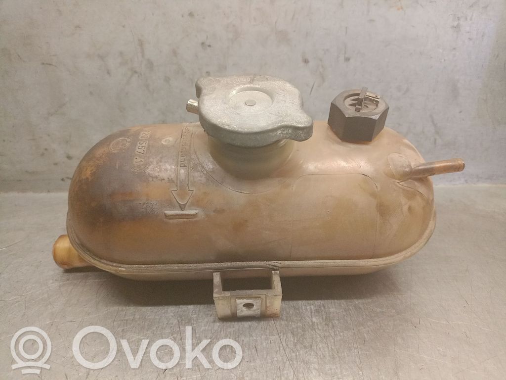 Zbiornik wyrównawczy paliwa   11205571,17111177644