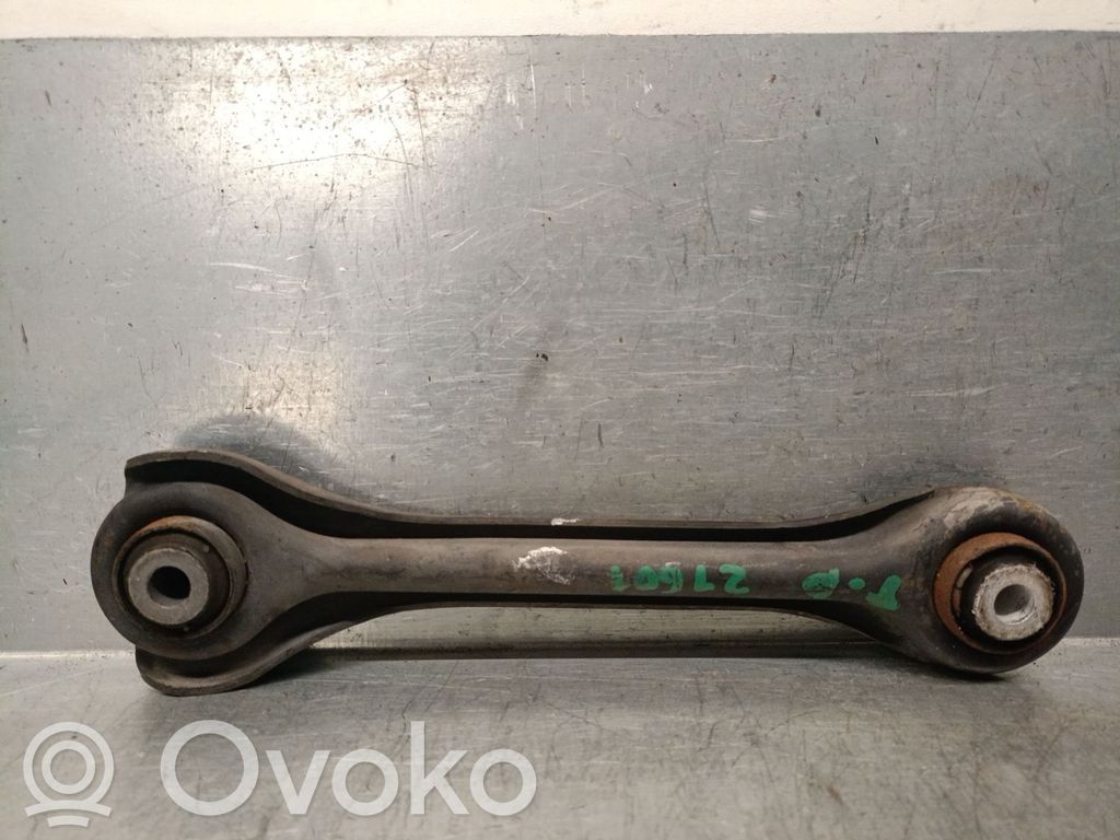 Mercedes-Benz C W203 Braccio di controllo sospensione posteriore