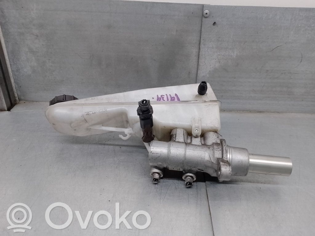 Peugeot Expert Brake booster 