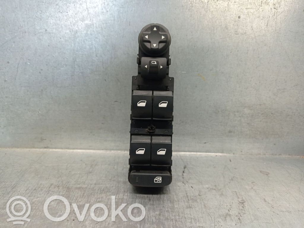 Citroen C4 SpaceTourer Interruptor del elevalunas eléctrico 
