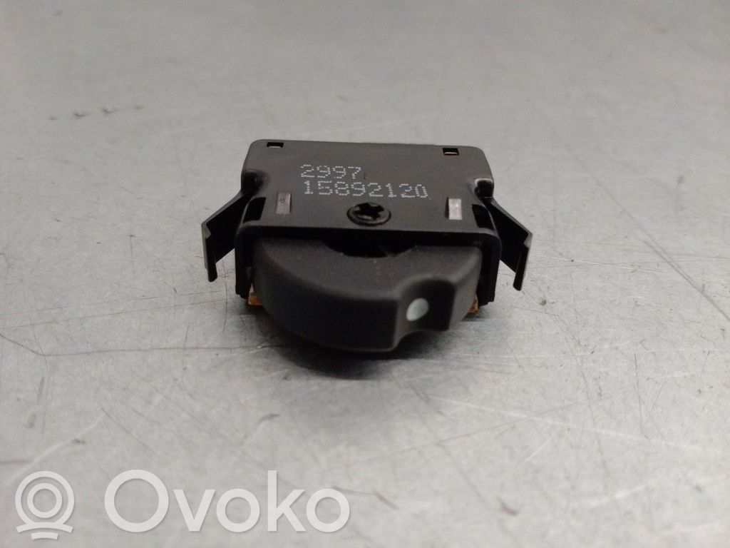 Interruptor de control del panel de luces   15892120