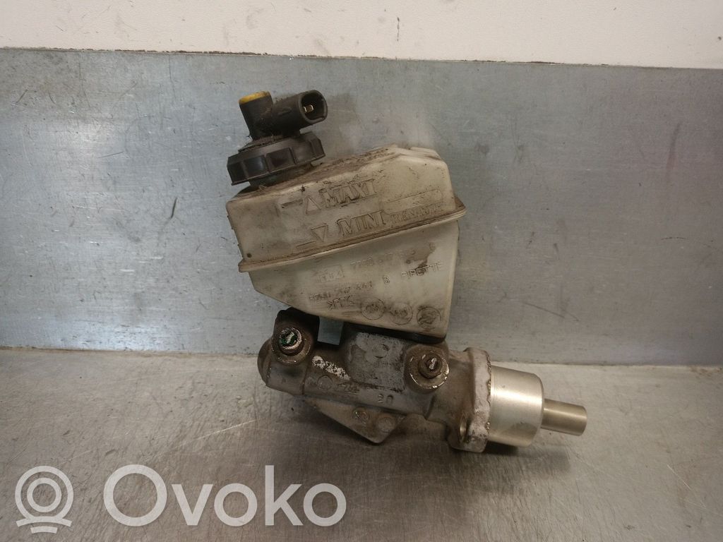 Renault Clio II Wspomaganie hamulca 