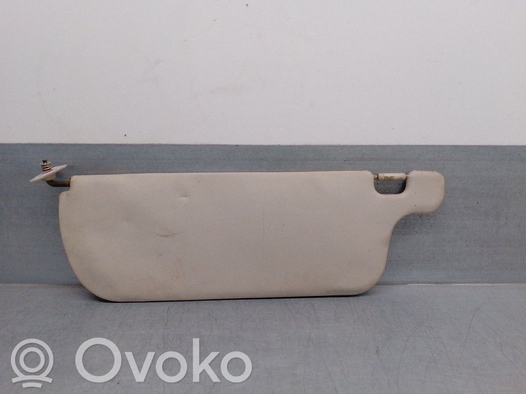 Isuzu Trooper Skydelis nuo saulės 