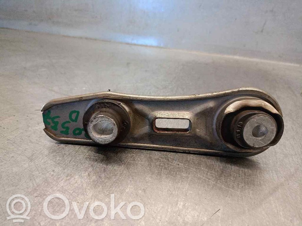 Renault Vel Satis Engine mount bracket 