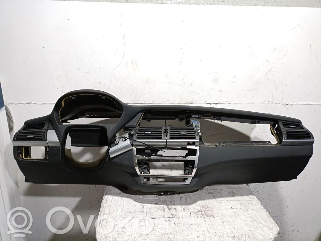 BMW X5 E70 Dashboard 