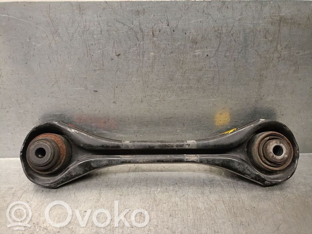 Brazo de suspensión trasero   33326777980,33322406292