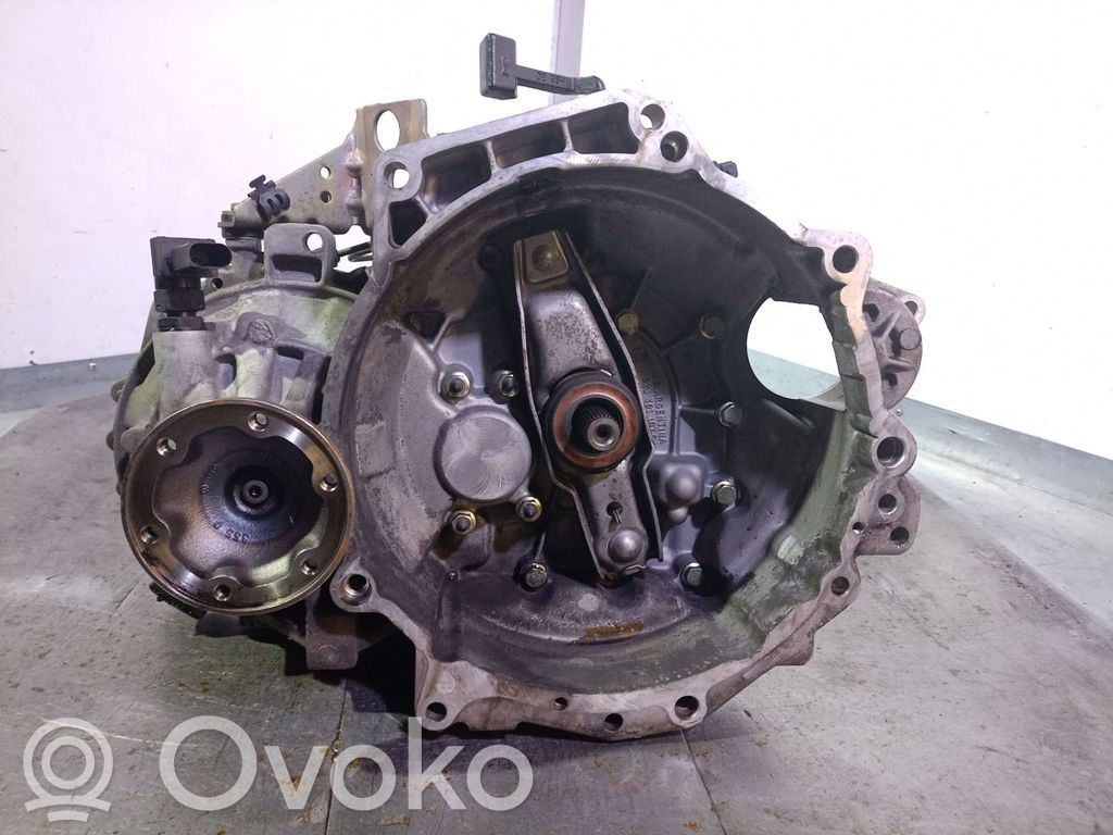 Manualna 5-biegowa skrzynia biegów   DZQ,02J300045SX,DZQ14128