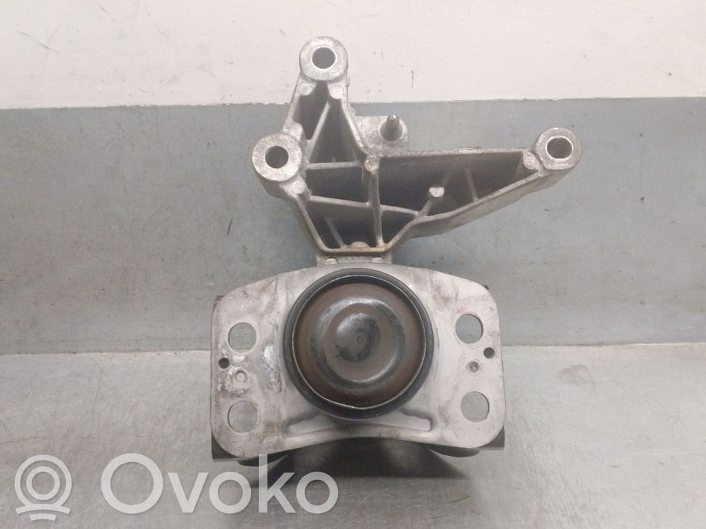 Renault Twingo II Engine mount bracket 