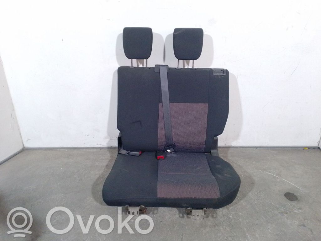 Takaistuin   8738079J41FDJ,8738079J41FDJ