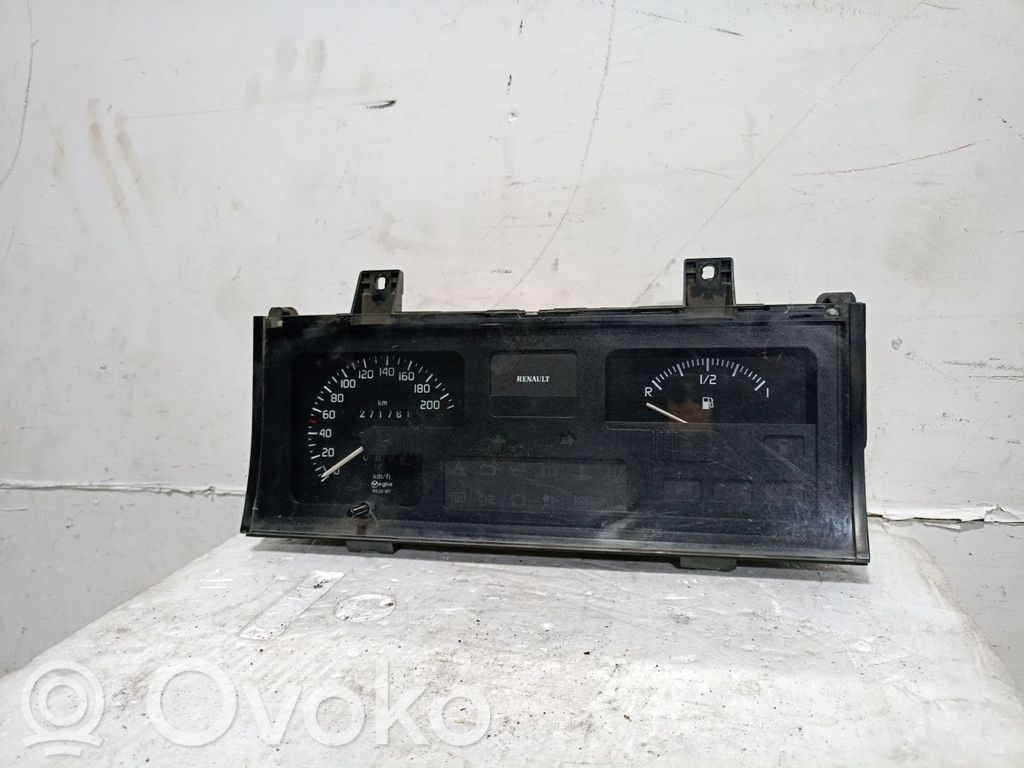 Renault Clio I Speedometer (instrument cluster) 