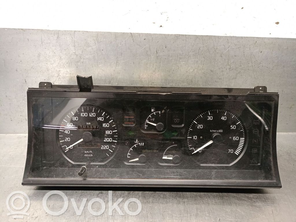 Renault 19 Geschwindigkeitsmesser Cockpit 