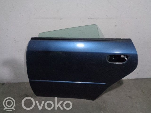 Subaru Legacy Puerta trasera 