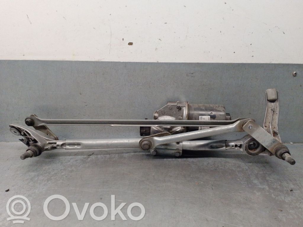 BMW 3 E90 E91 Valytuvų varikliukas 