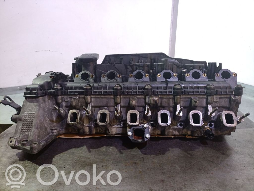 BMW 5 E39 Engine head 
