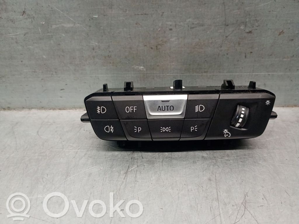 BMW 1 F40 Panel lighting control switch 