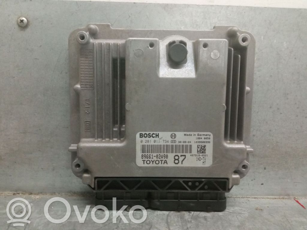 Toyota Corolla E120 E130 Engine control unit/module 