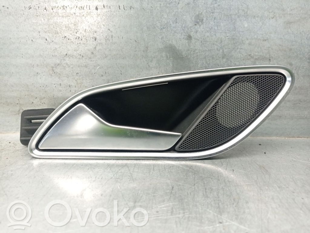 Audi Q3 8U Manecilla interna puerta trasera 