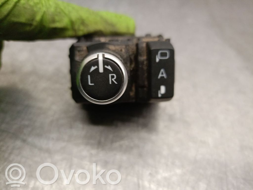 Toyota Corolla E160 E170 Включатель зеркал 