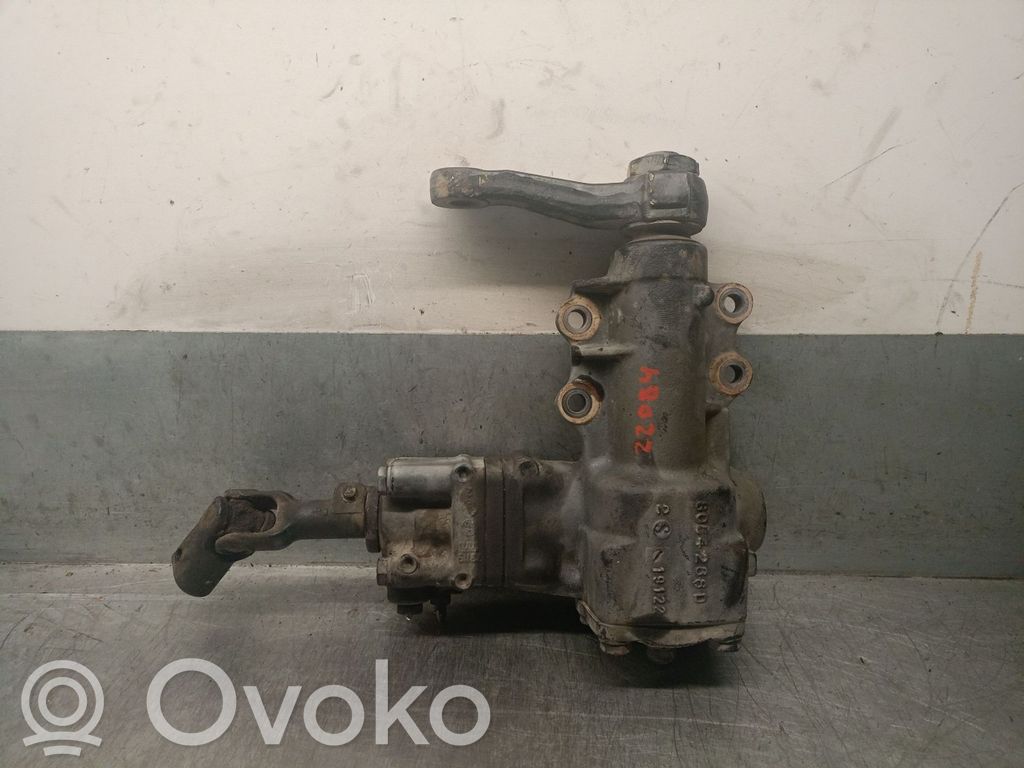 Nissan Terrano Stūres statnis 