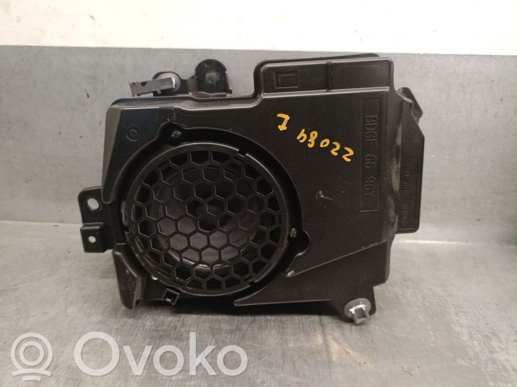 Mazda CX-30 Parcel shelf speaker 