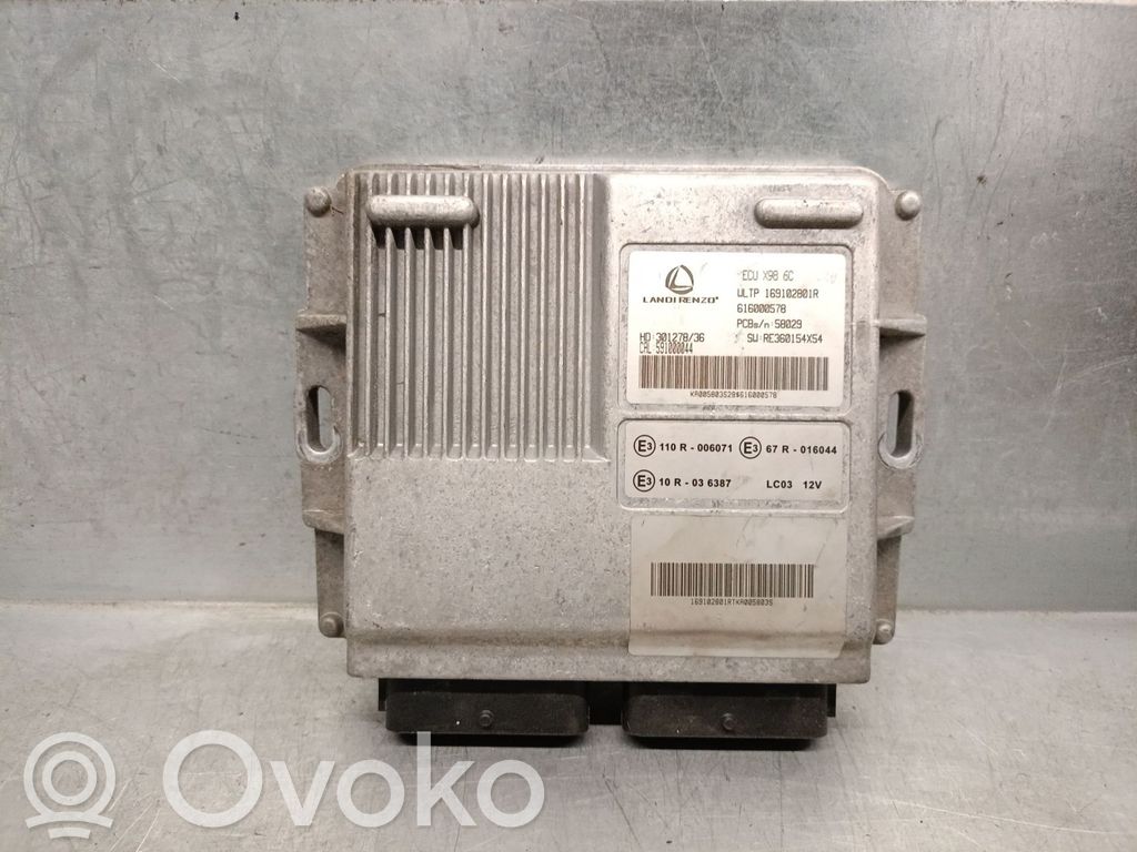 Renault Clio IV Engine control unit/module 