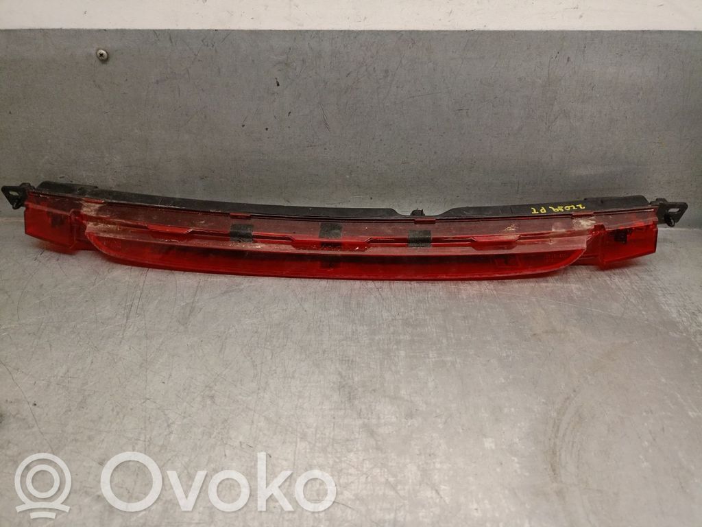 Mazda CX-30 Kolmas/lisäjarruvalo 