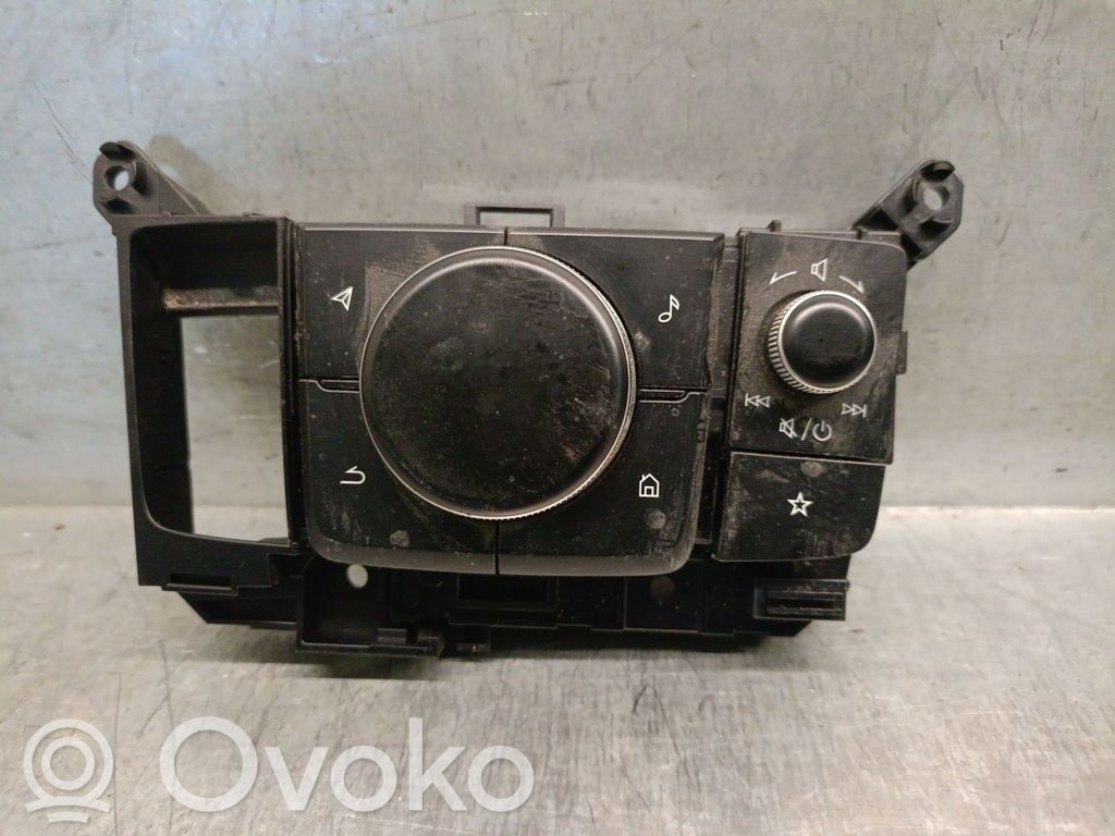 Mazda CX-30 Multifunctional control switch/knob 