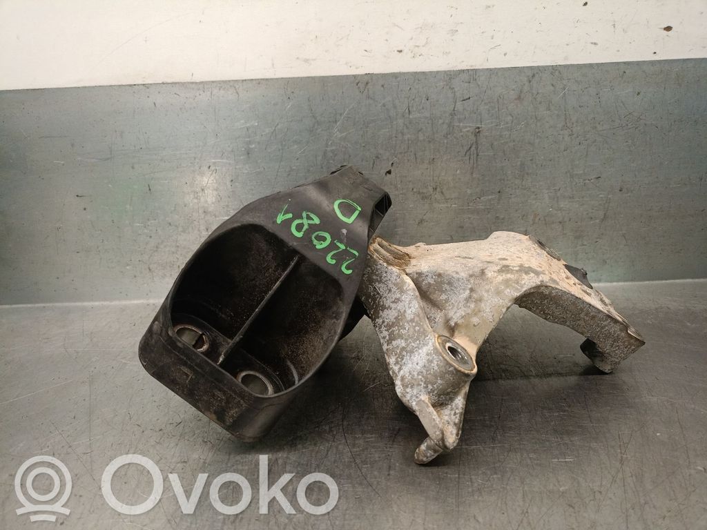 Engine mount bracket   112329335R,112106091R