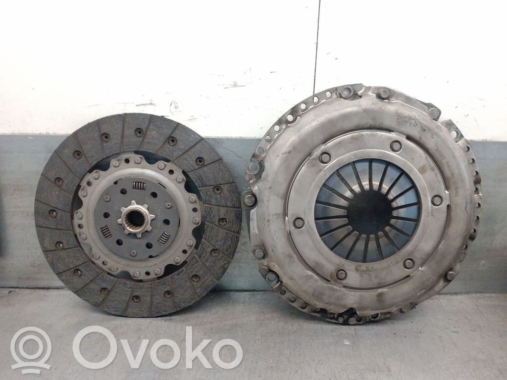 Opel Zafira B Sankabos komplektas 