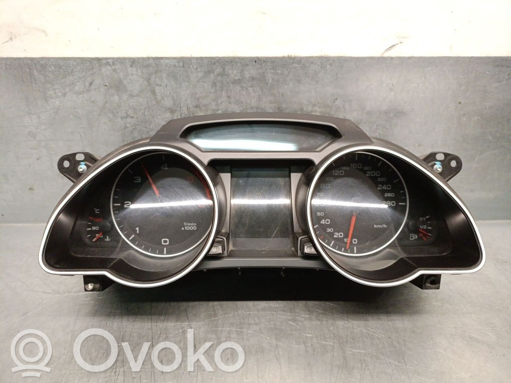 Audi A5 8T 8F Tachimetro (quadro strumenti) 