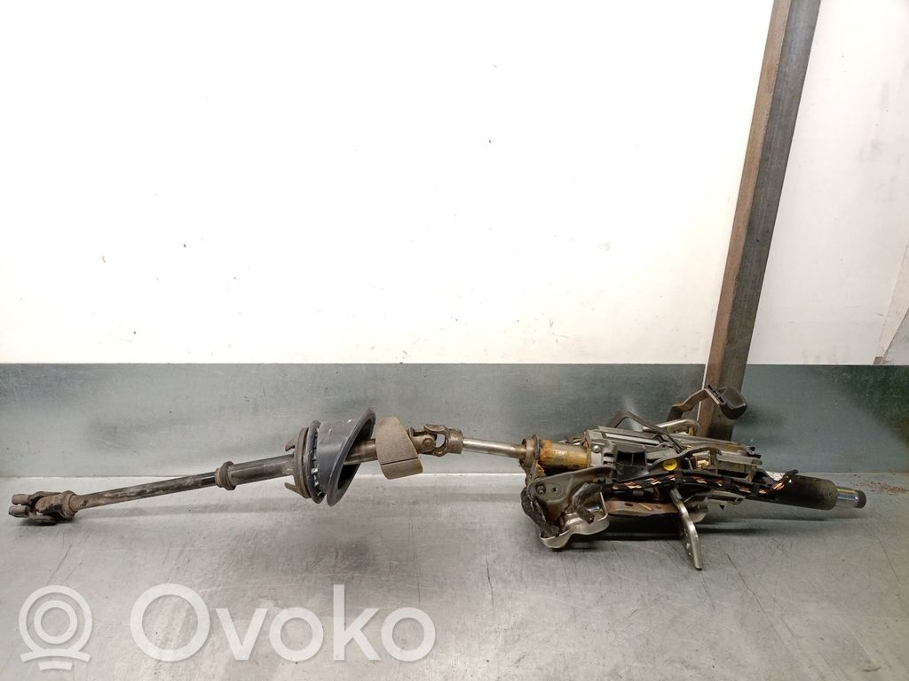 Audi A5 8T 8F Ohjauspyörän akseli 