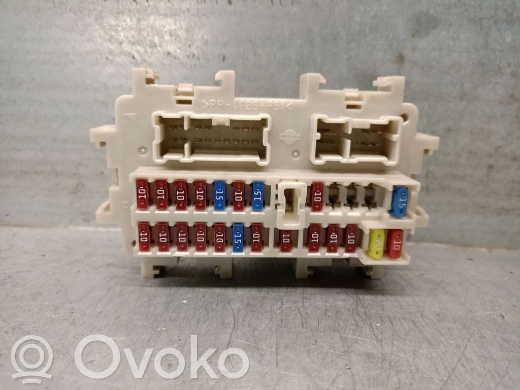 Nissan Pathfinder R51 Fuse box set 