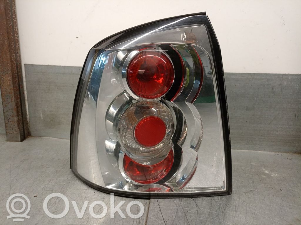 Opel Astra G Lampă spate în caroserie 