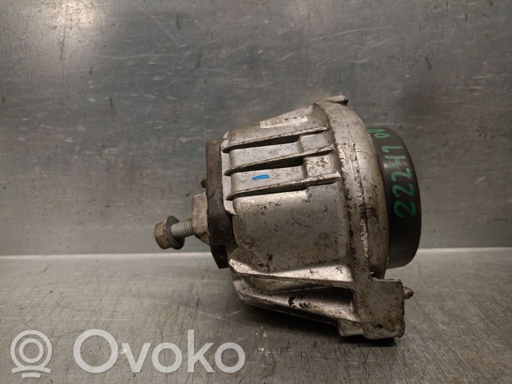 BMW 1 E81 E87 Engine mount bracket 