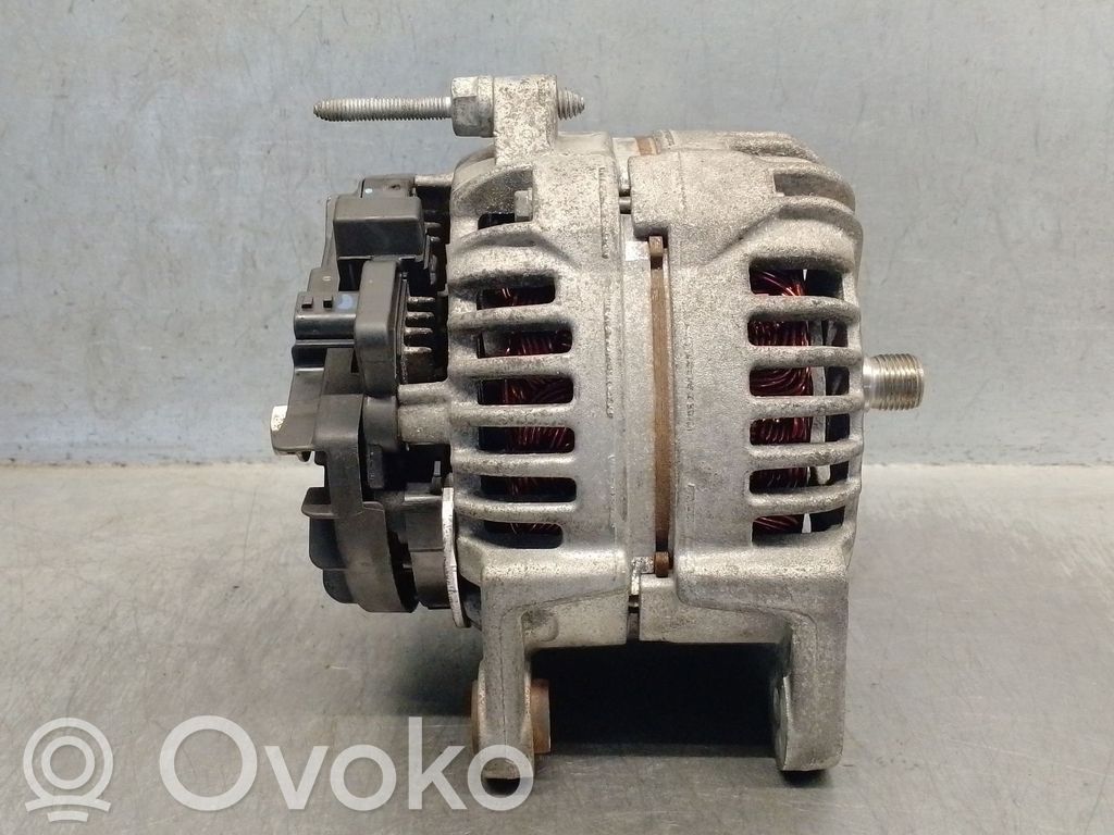 Генератор   8200390675,231008578R,0124425037BOSCH