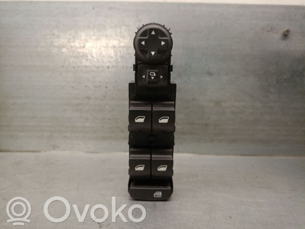 Comutator comandă geamuri electrice   98421760ZD,9829043680