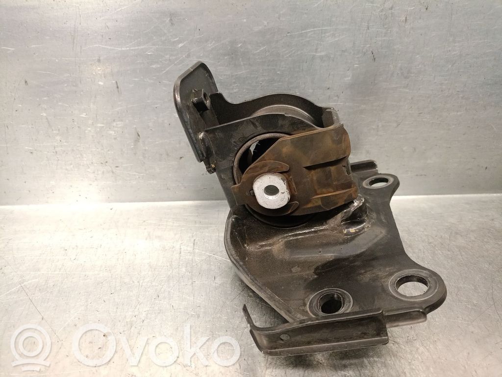 Toyota RAV 4 (XA40) Engine mount bracket 