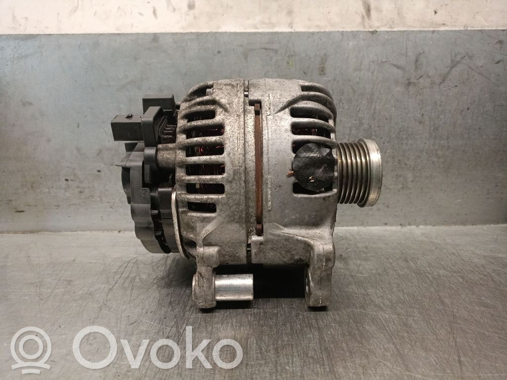 Volkswagen Polo V 6R Generatore/alternatore 