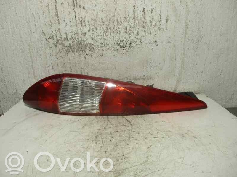 Ford Mondeo Mk III Luci posteriori