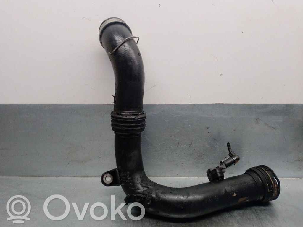 Audi A3 S3 8L Ilmastointilaitteen putki (A/C) 