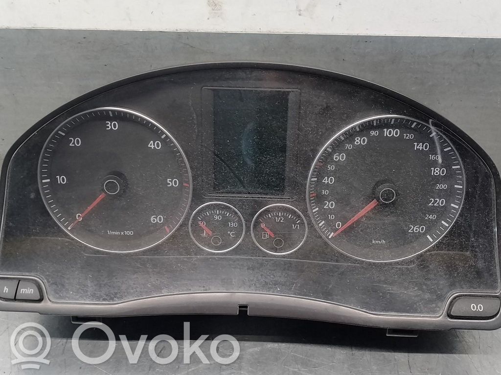 Volkswagen Jetta V Licznik / Prędkościomierz 