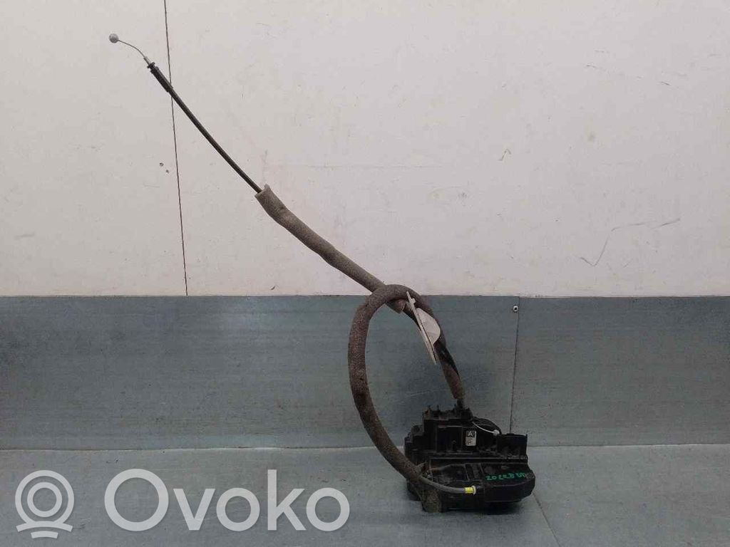 Nissan Qashqai Etuoven lukko 