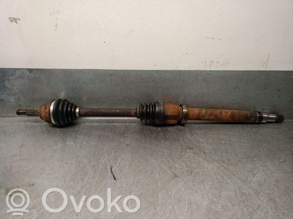 Ford Focus Priekinis pusašis 