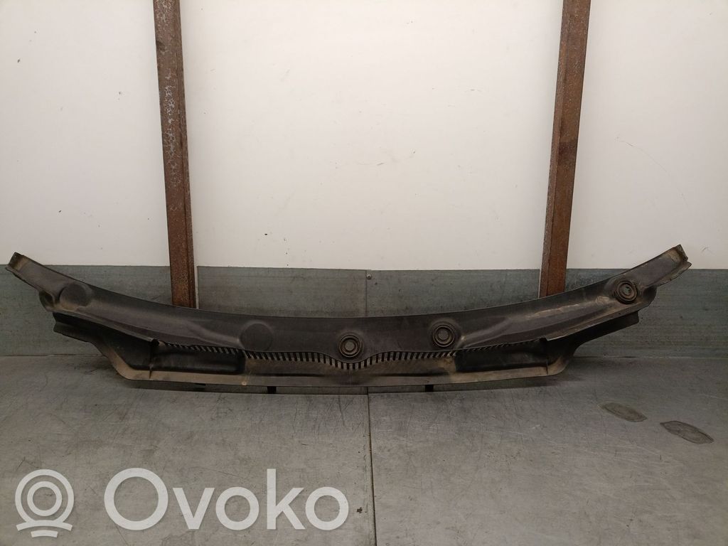BMW 2 F22 F23 Listwa szyby czołowej / przedniej 