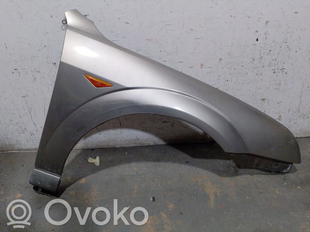 Ford Mondeo Mk III Błotnik przedni 