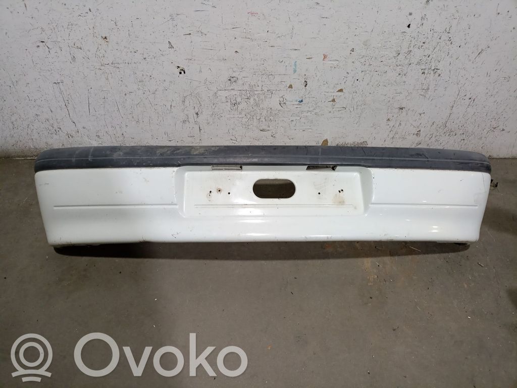 Renault Clio I Bamperis 